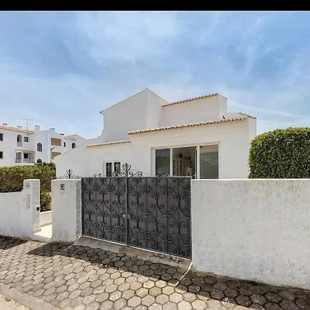 Villa Private With Pool In