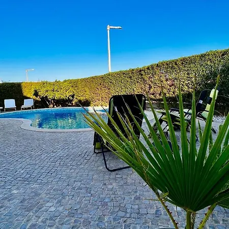 Private With Pool In Villa Lagos