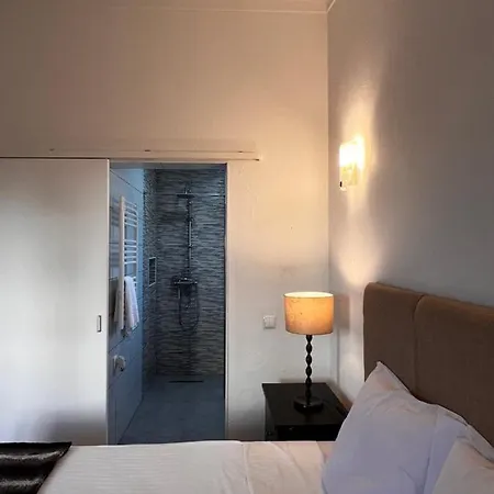 Villa Private With Pool In