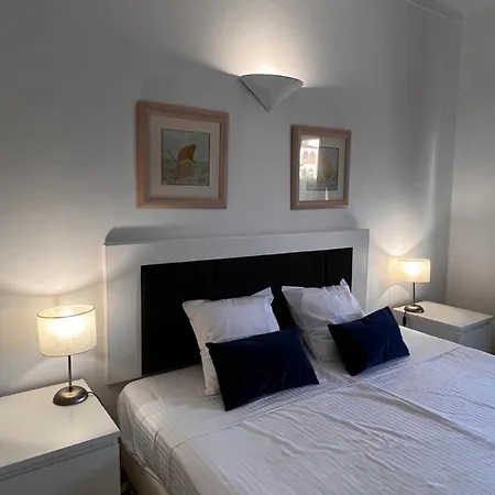 Villa Private With Pool In